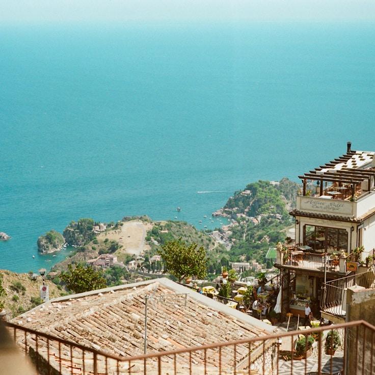 Family terraces and cafГ©s for calm evenings in San Diego
